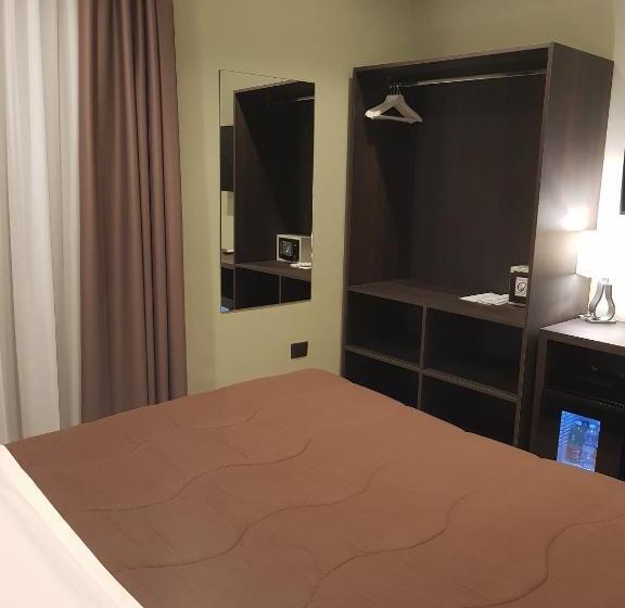 اتاق خانوادگی, Europa Art Caserta