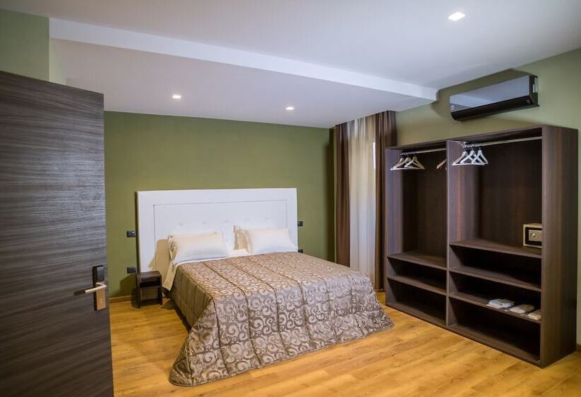 سوییت جونیور, Europa Art Caserta