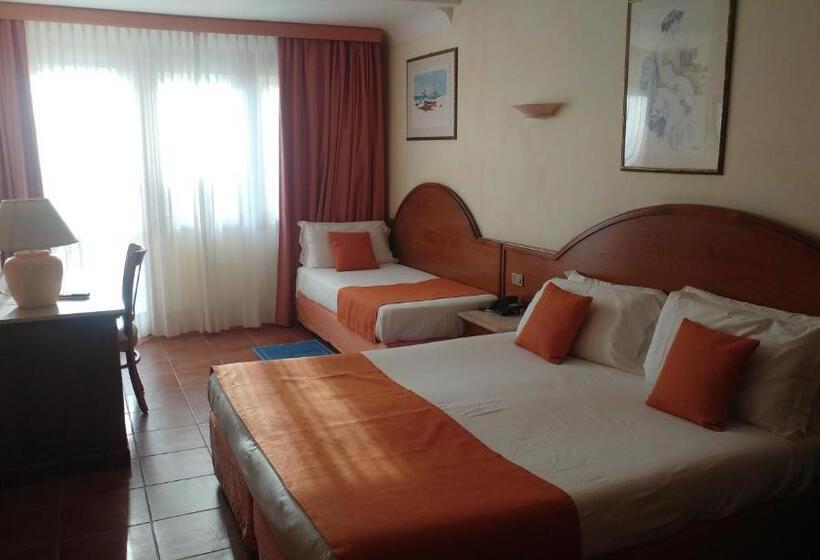 标准三人间, Florida