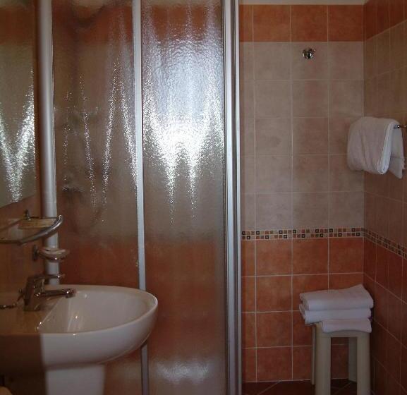 标准单人间, Florida