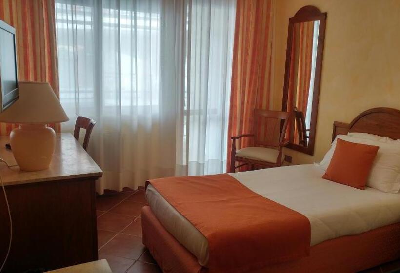 标准单人间, Florida