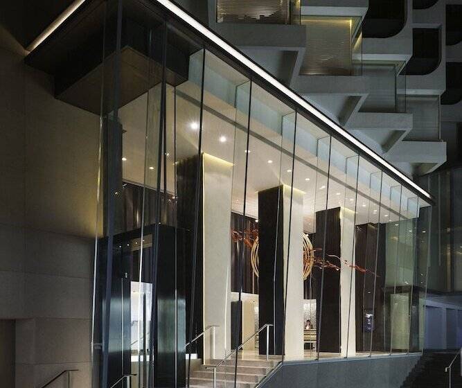 سوییت سوپریور, Gateway Hotel, Marco Polo