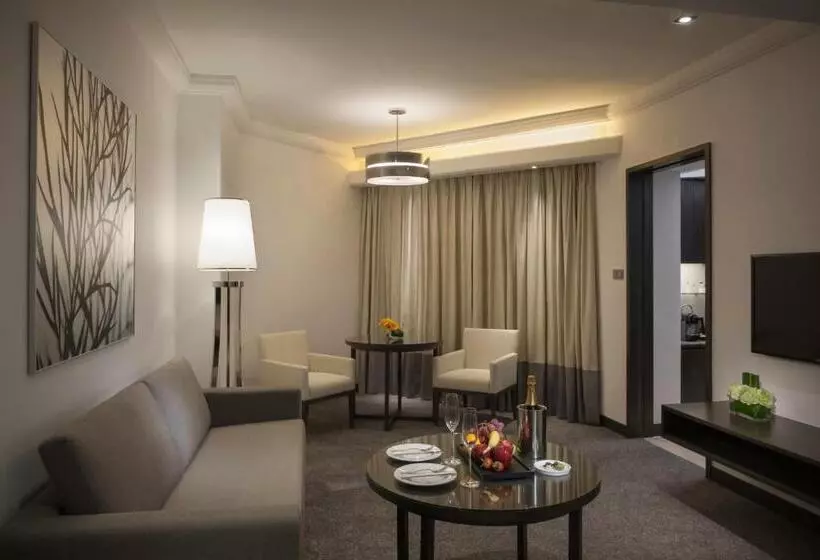 سوییت سوپریور, Gateway Hotel, Marco Polo