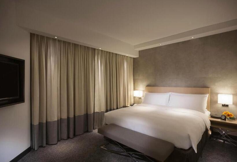 سوییت سوپریور, Gateway Hotel, Marco Polo