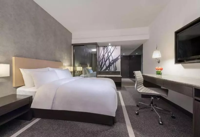 اتاق سوپریور سه تخته, Gateway Hotel, Marco Polo