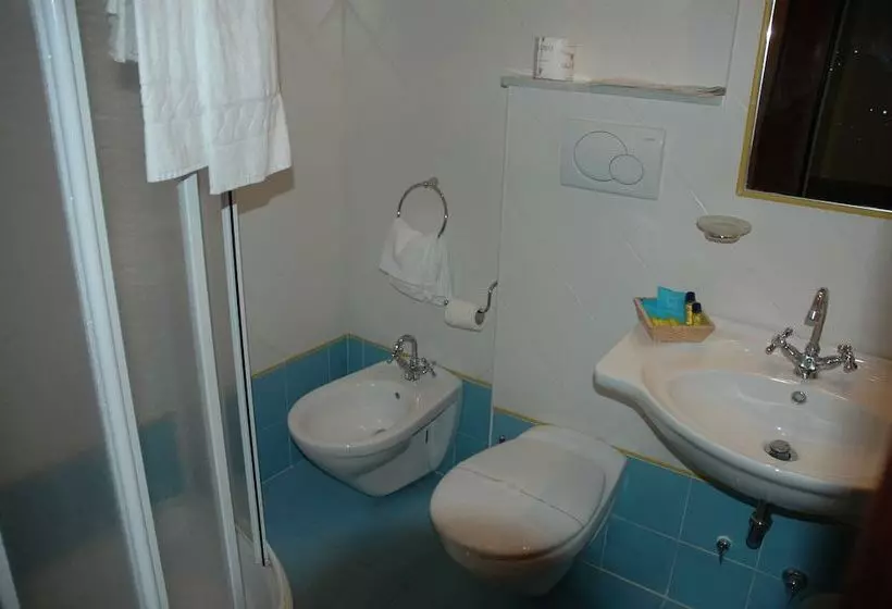 スタンダード４人部屋, Grand Hotel Dei Cesari