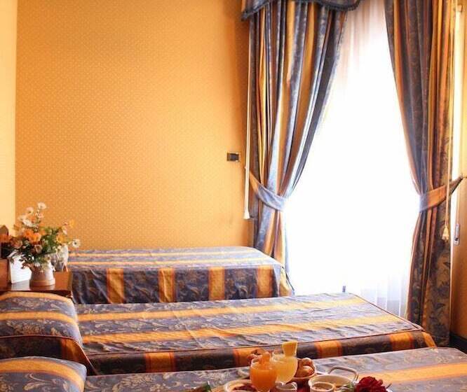 اتاق استاندارد چهار تخته, Grand Hotel Dei Cesari