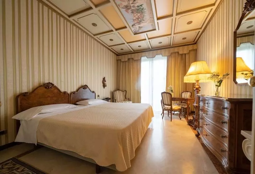 クラシックルーム, Il Castello Di San Gaudenzio