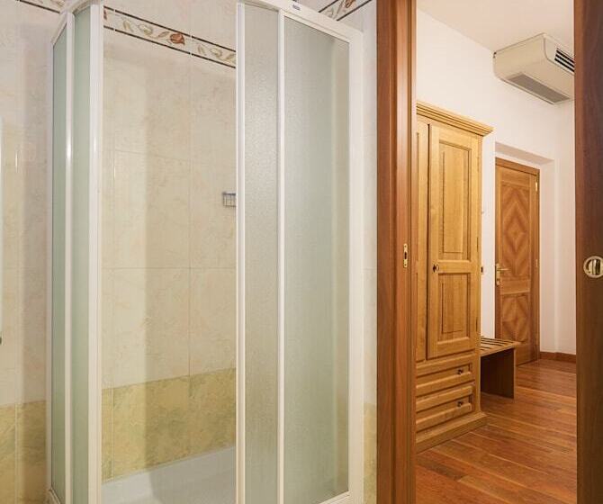 חדר סטנדרט יחיד, La Rosa