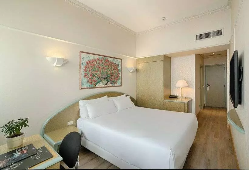 Chambre Standard, NH Ancona