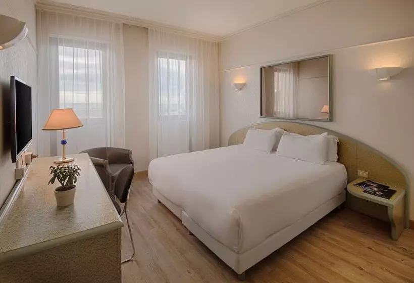 Chambre Standard, NH Ancona