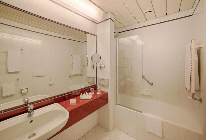 اتاق استاندارد یک نفره, NH Ancona