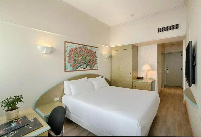 Chambre Standard, NH Ancona