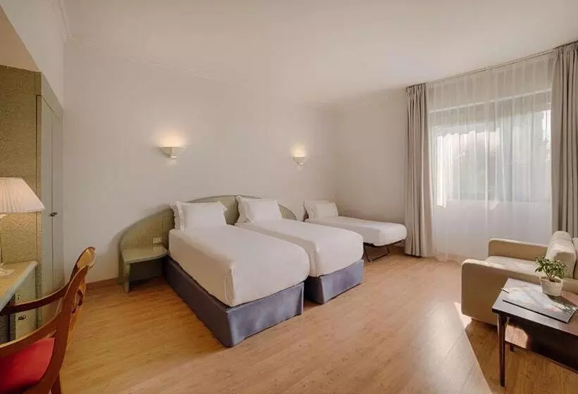 Chambre Familiale, NH Ancona