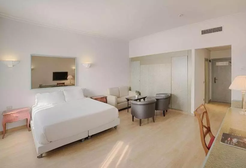 Chambre Supérieure, NH Ancona