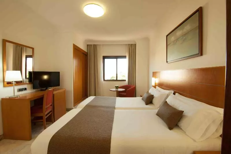 اتاق استاندارد یک نفره, NH Catania Centro