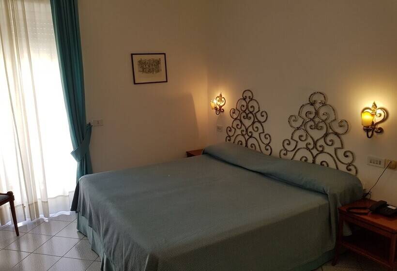 Standard Room, Palatium Mari