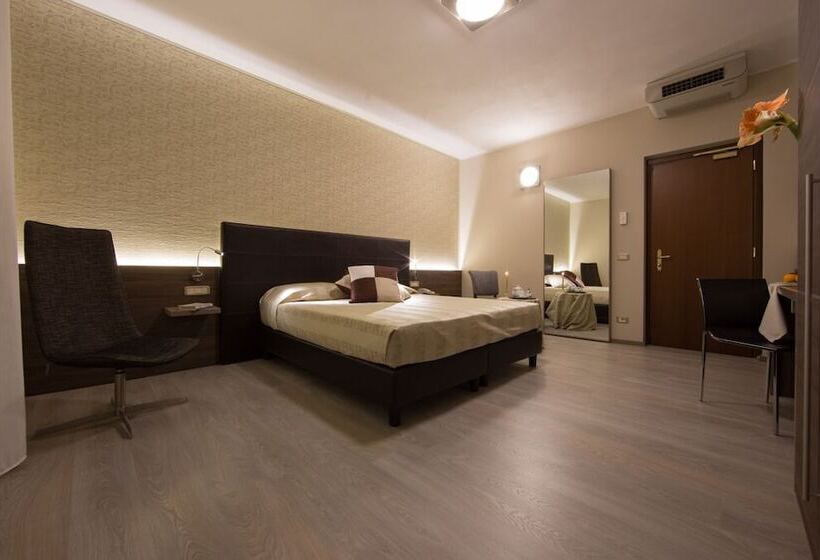 غرفة قياسية, Park