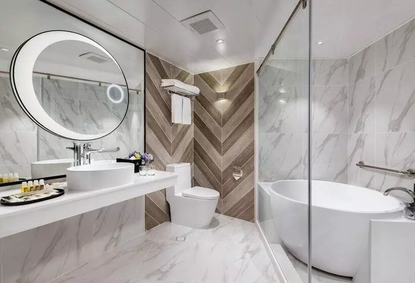 سوییت لوکس, Park Hotel Hong Kong