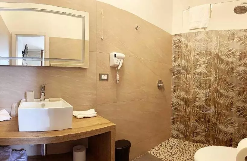 Pokój Standard Widok Jezioro, Rabay