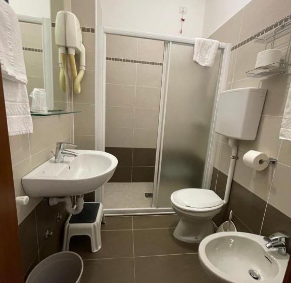 חדר סטנדרט נוף לאגם, Rabay