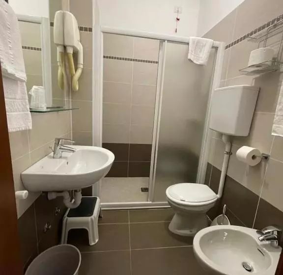 Pokój Standard Widok Jezioro, Rabay