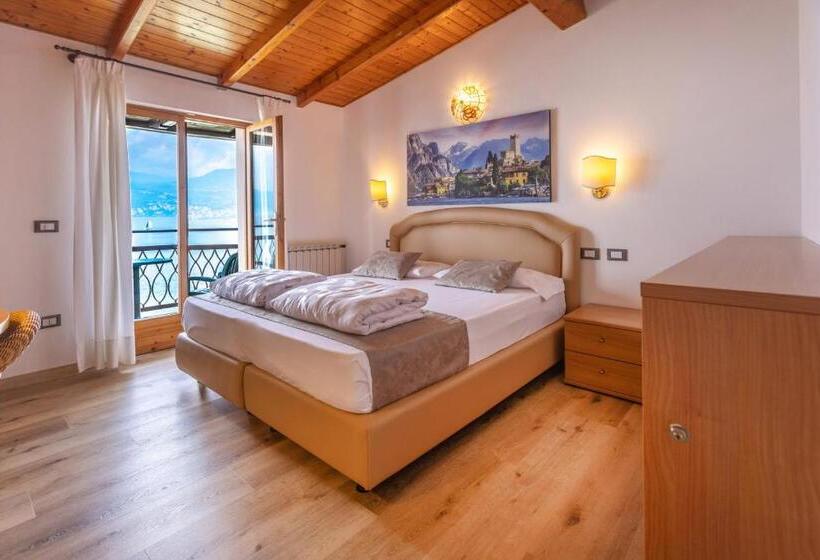 חדר פנטהאוז, Rabay