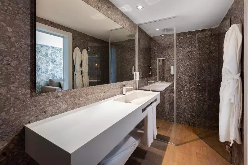 اتاق استاندارد با چشمانداز دریا, Silvermine Beach Resort