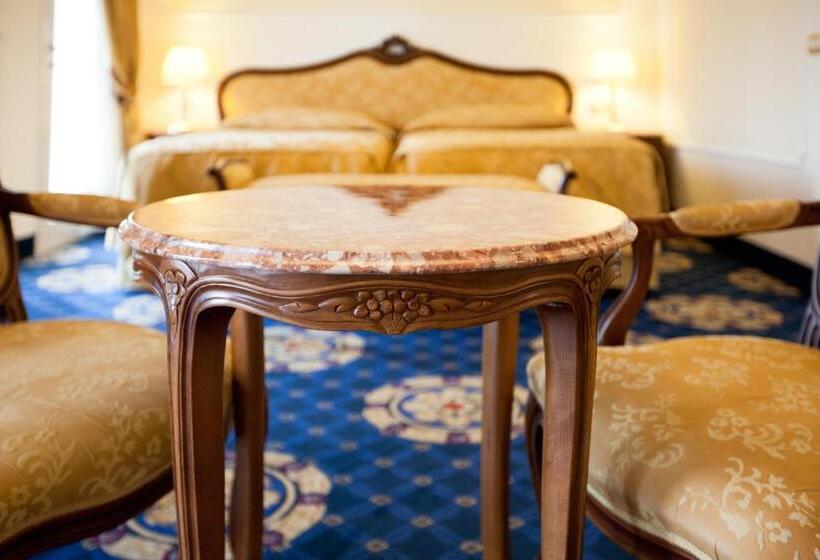 סוויטת ג'וניור, La Residence & Idrokinesis