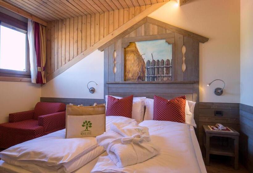 اتاق لوکس سه تخته, Relax Hotel Erica