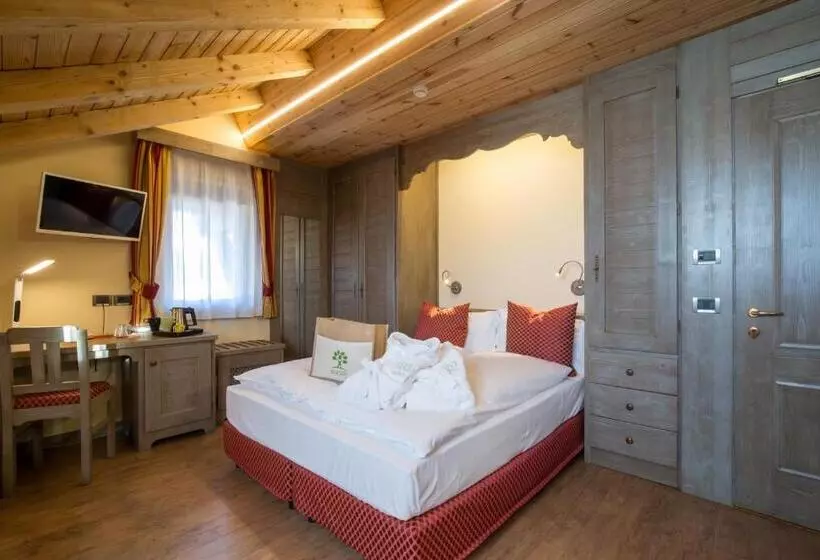 Deluxe Kolmen Hengen Huone, Relax Hotel Erica
