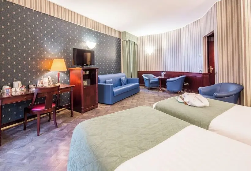 Standard Neljän Hengen Huone, c-hotels Concorde