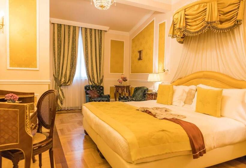 اتاق استاندارد سه نفره, Bernini Palace