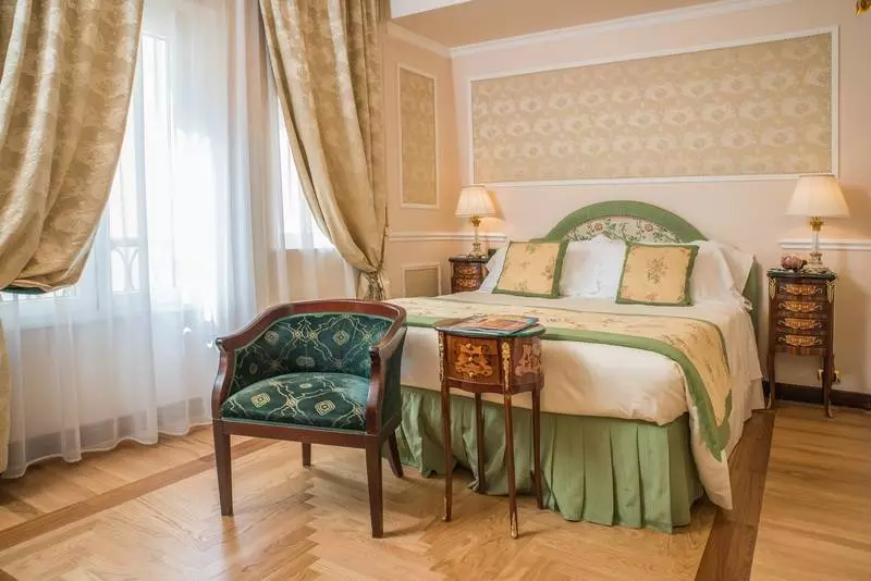 Classic Room