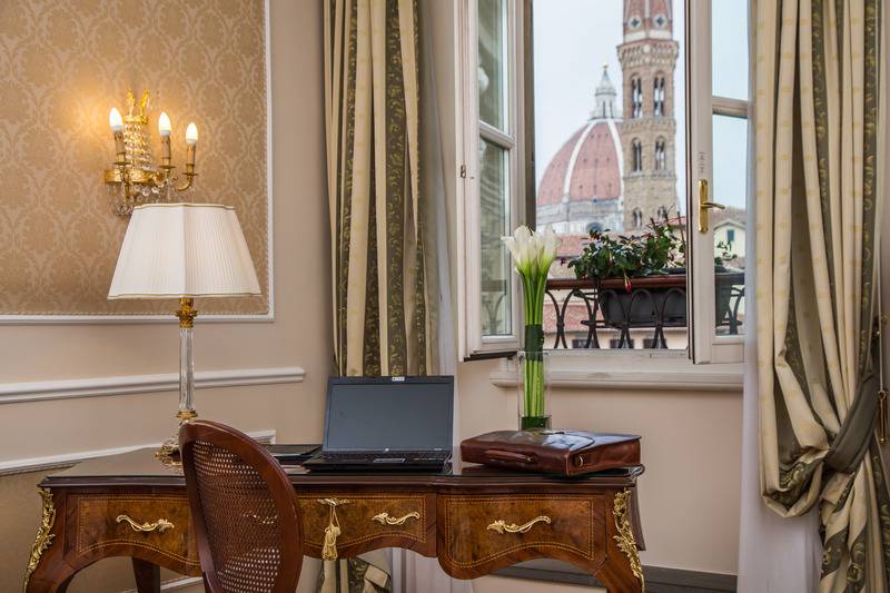 سوییت جونیور, Bernini Palace