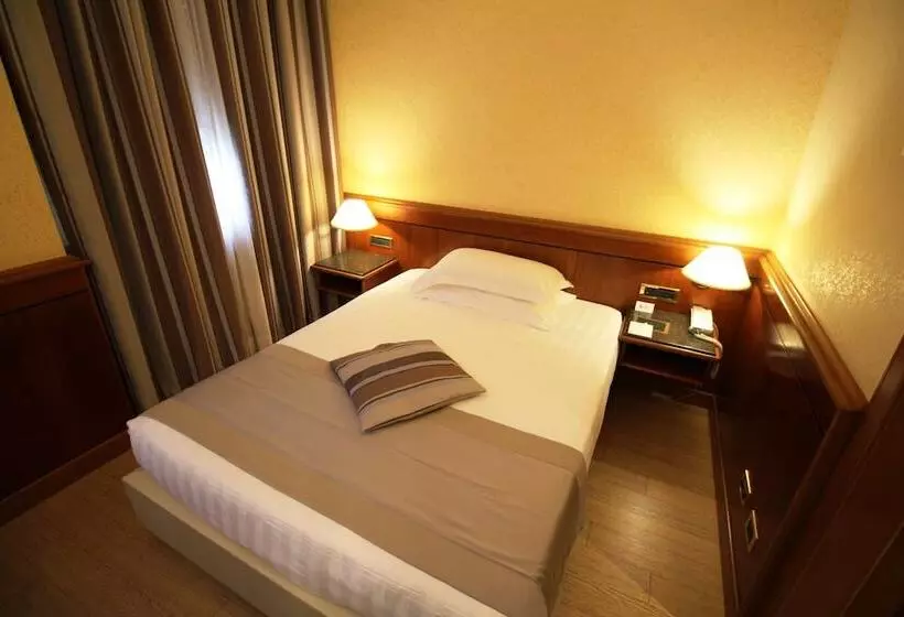 スタンダードシングルルーム, Best Western Hotel Moderno Verdi