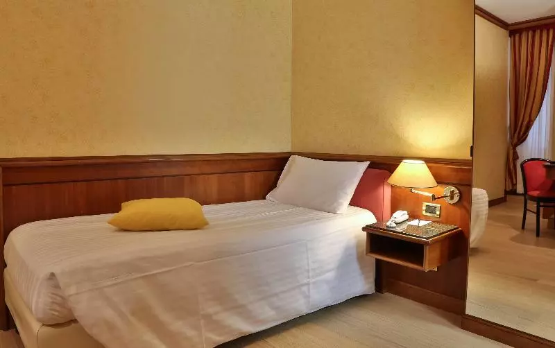 スタンダードシングルルーム, Best Western Hotel Moderno Verdi