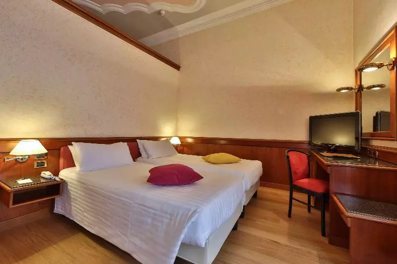 スタンダードトリプルルーム, Best Western Hotel Moderno Verdi