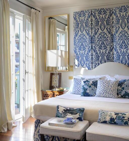 جناح مطلّ علي حمام السباحة, California Park