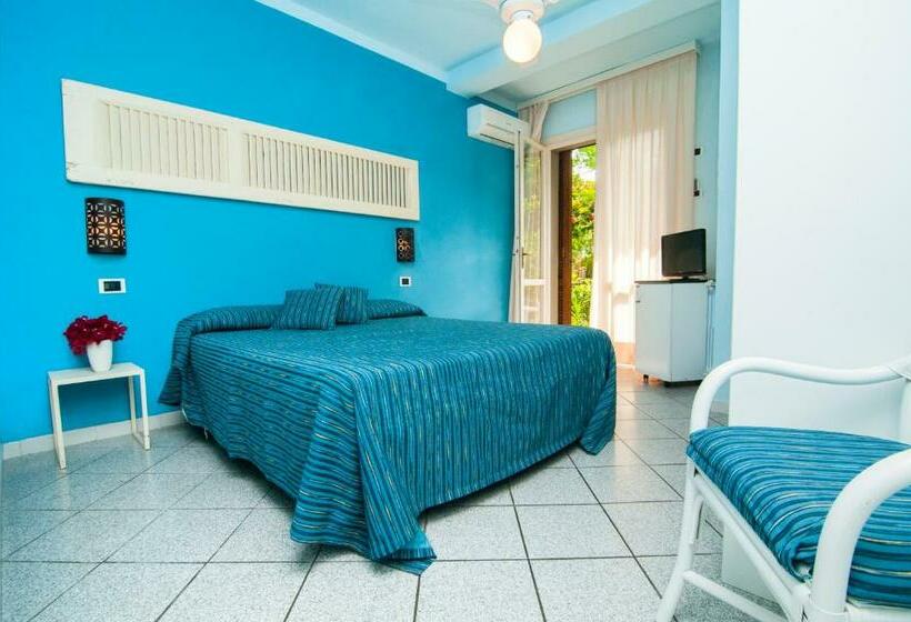 스탠다드 룸 가든 전망, Cernia Isola Botanica