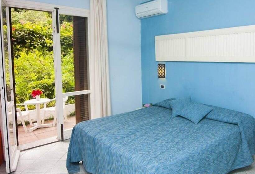 스탠다드 룸 가든 전망, Cernia Isola Botanica