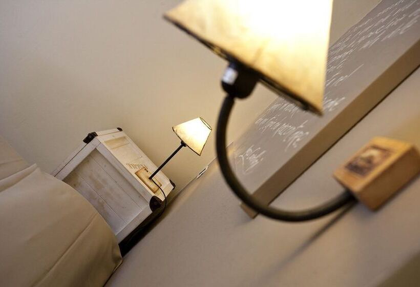 이코노미 룸, Cernia Isola Botanica