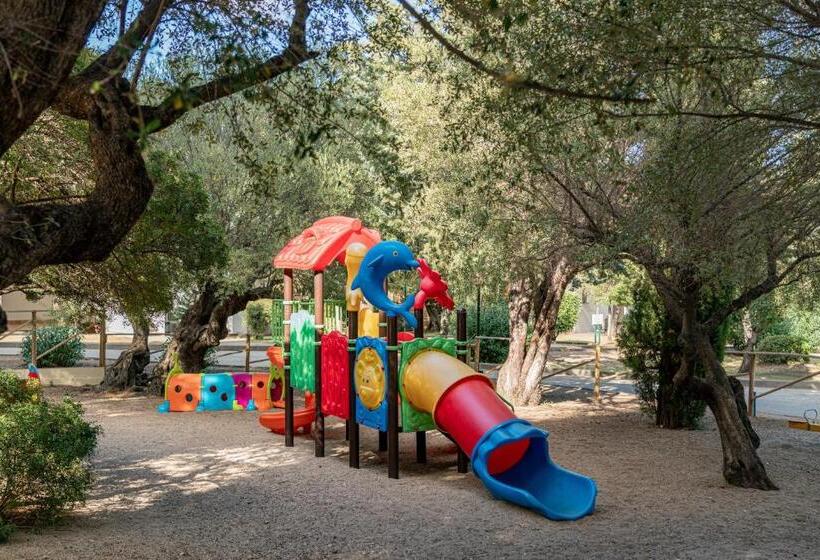 اتاق استاندارد سه نفره, Club Esse Palmasera