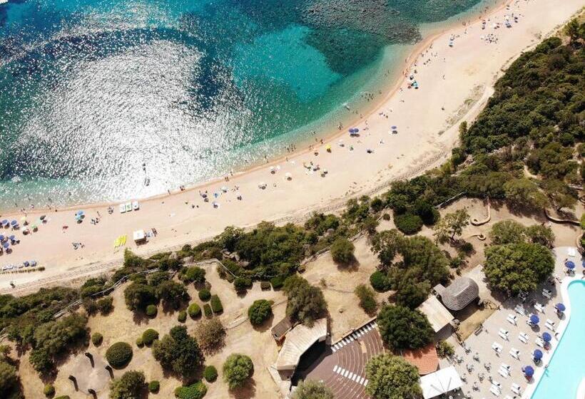 חדר סטנדרט לארבעה, Club Esse Palmasera