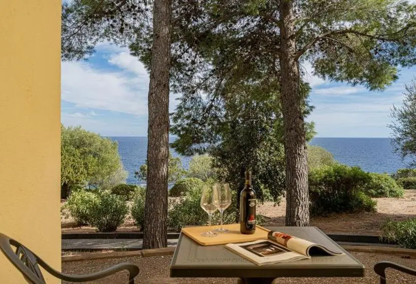 اتاق استاندارد سه نفره, Club Esse Palmasera