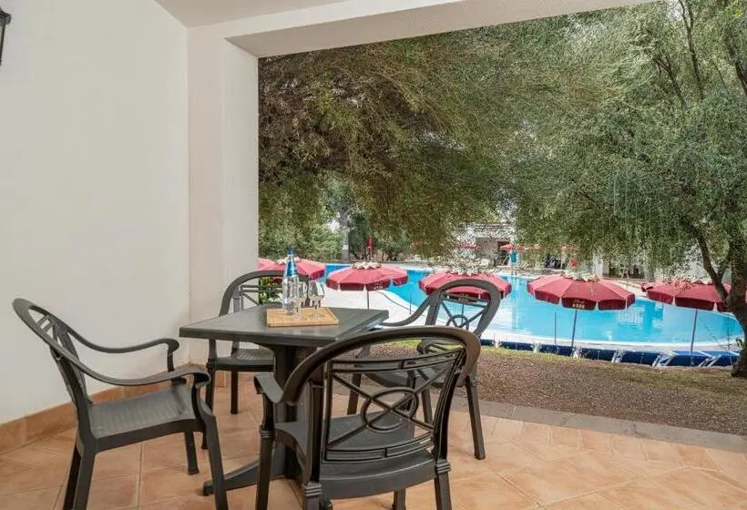 اتاق سوپریور چهار تخته, Club Esse Palmasera