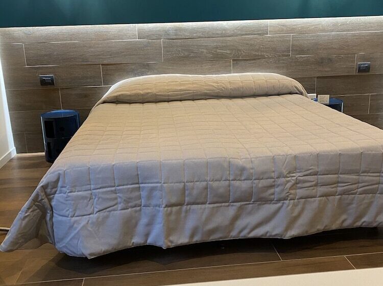 חדר סטנדרט, Europa