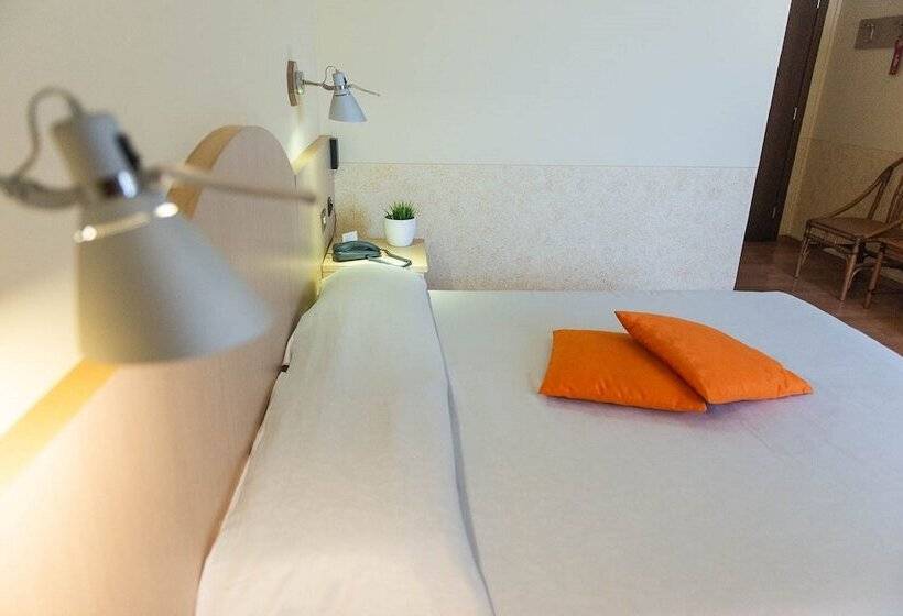 חדר סטנדרט, Europa