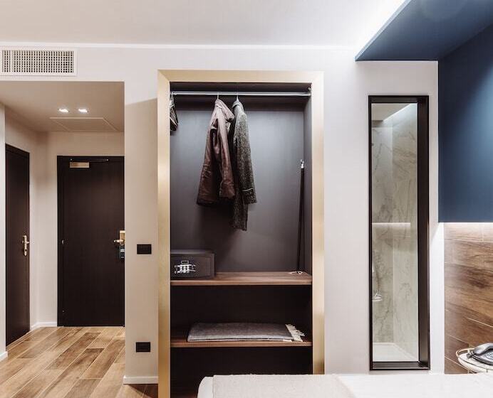 חדר דלוקס, Europa