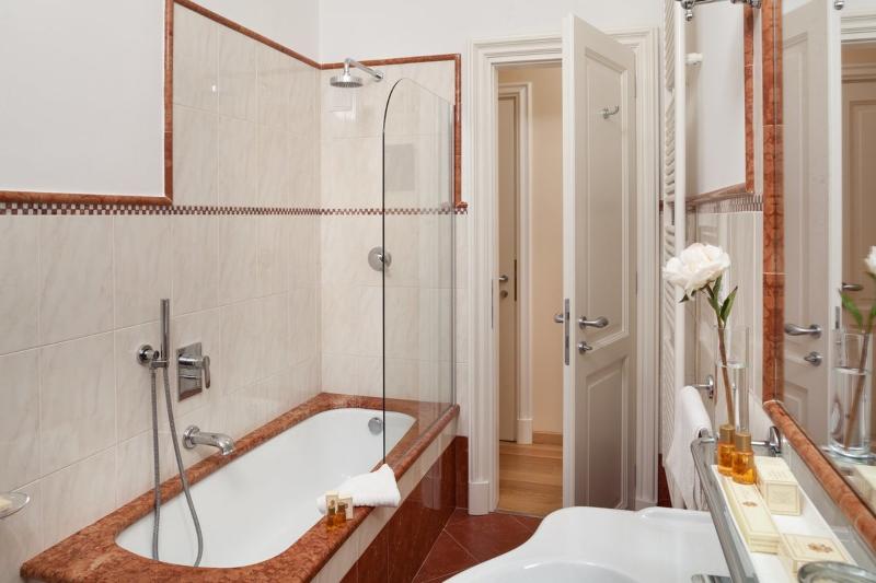 اتاق کلاسیک, Executive